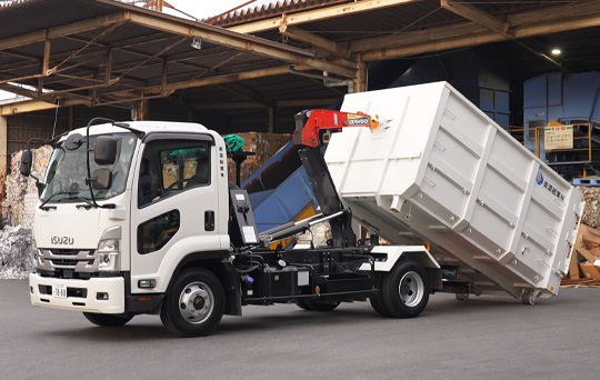 アームロール車